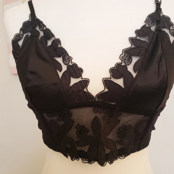 Victoria's Secret Longline Bralette size L - Picture 2 of 4